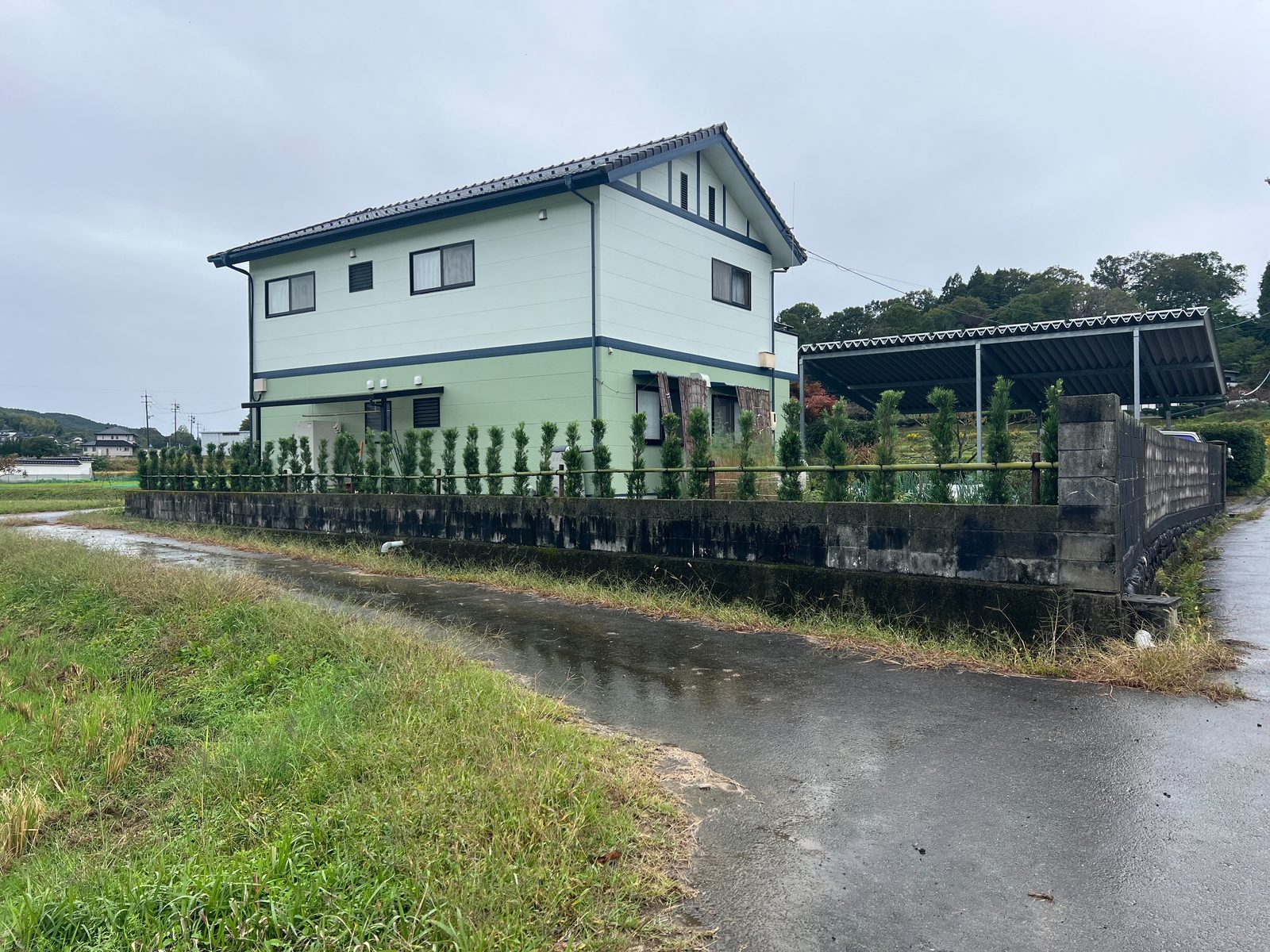 津山市久米川南｜作業後：外から見た生垣